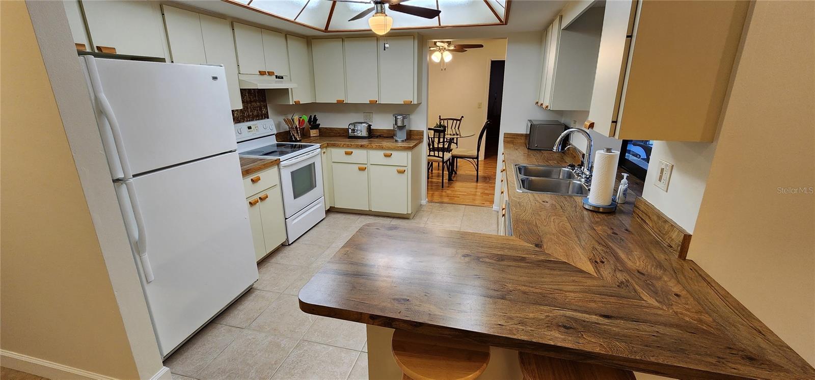 GEORGETOWNE - Residential Lease