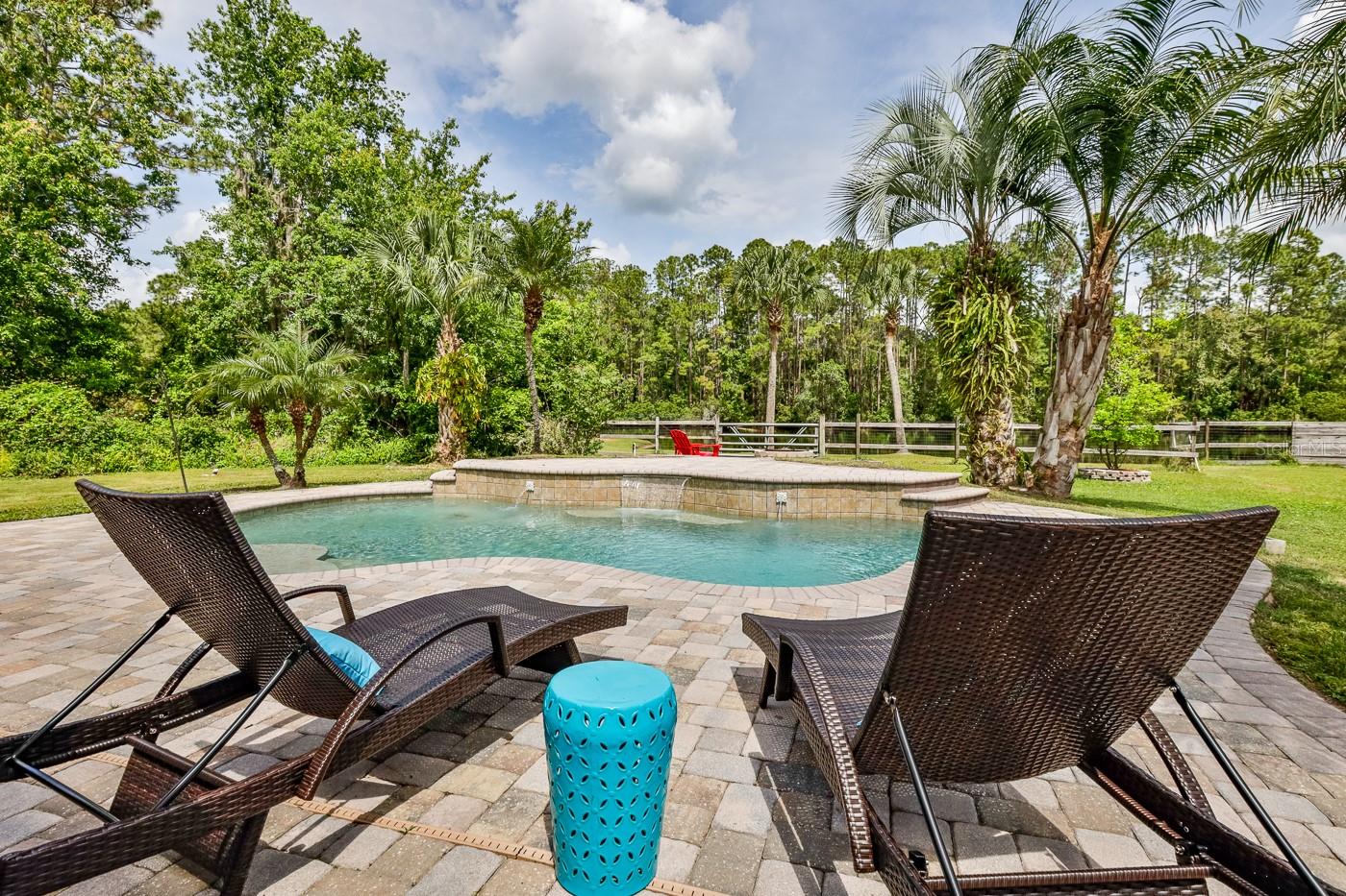 Tomoka Pines - Residential