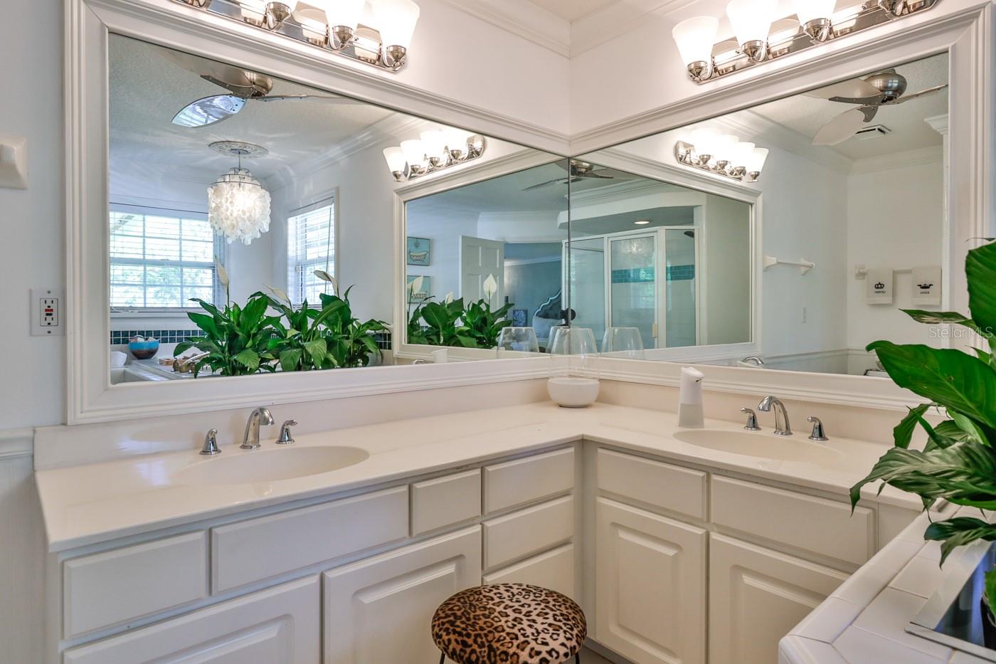 Tomoka Pines - Residential