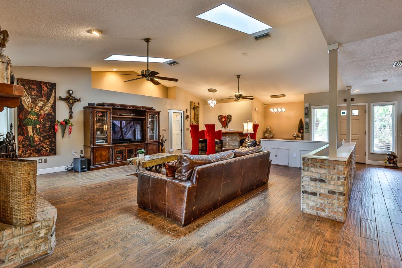 Tomoka Pines - Residential