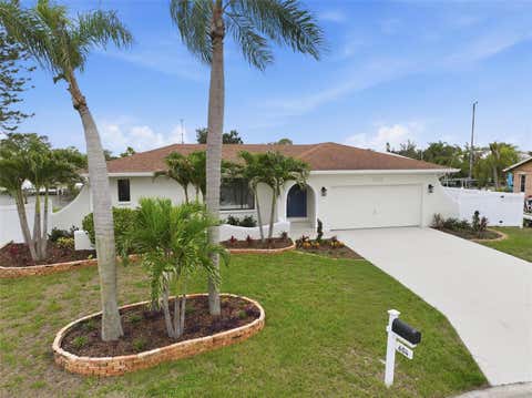 Photo of 604 Kingston Court, Apollo Beach, FL 33572 (MLS # TB8512482)