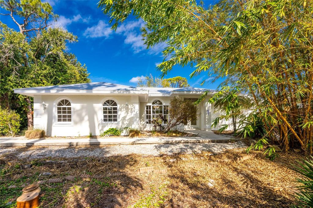 Photo of 938 Morrison Avenue, Englewood, FL 34223 (MLS # D6145616)