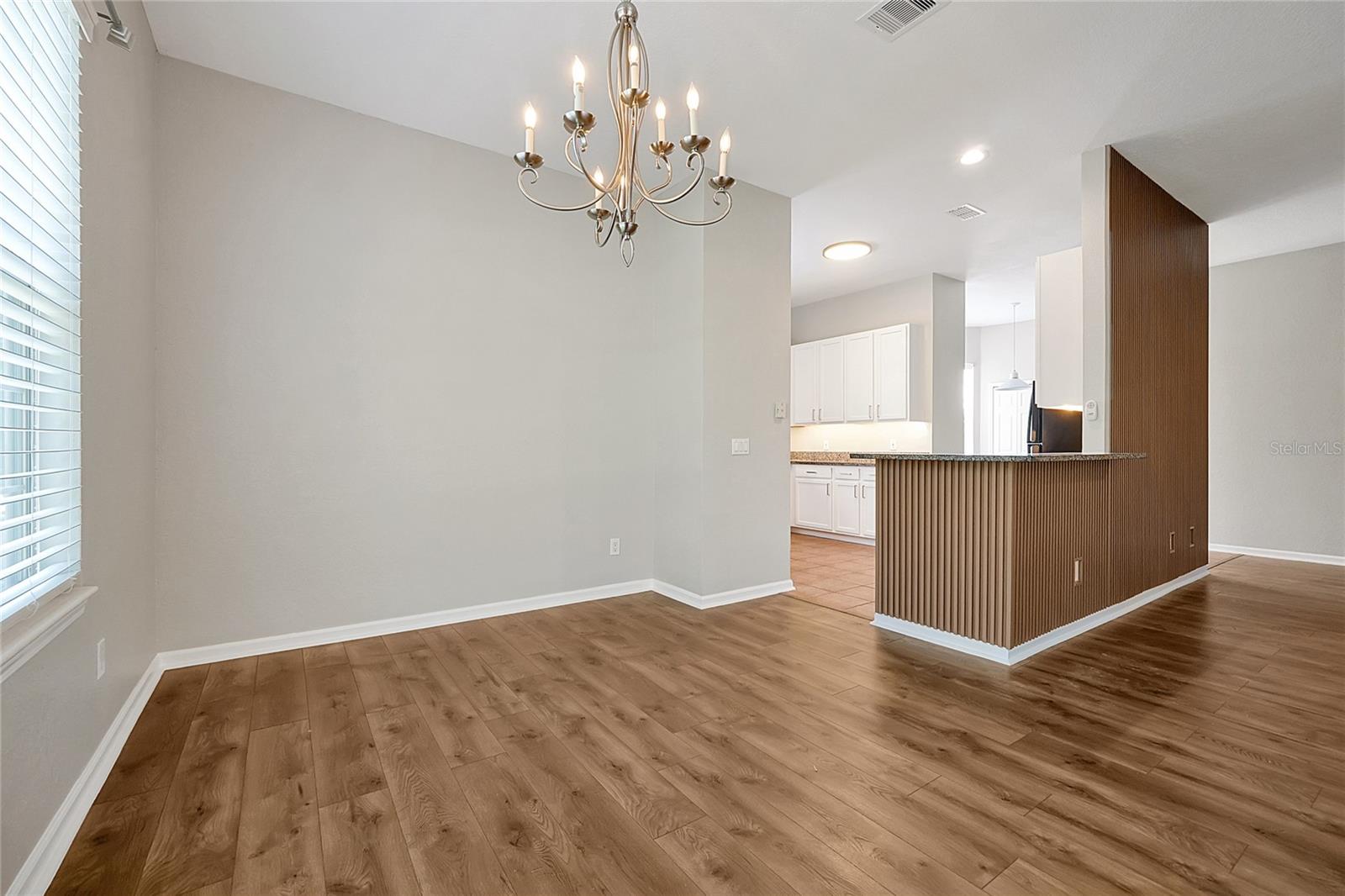 PHILLIPS BAY CONDO PH 02 OR 5723/2465 - Residential