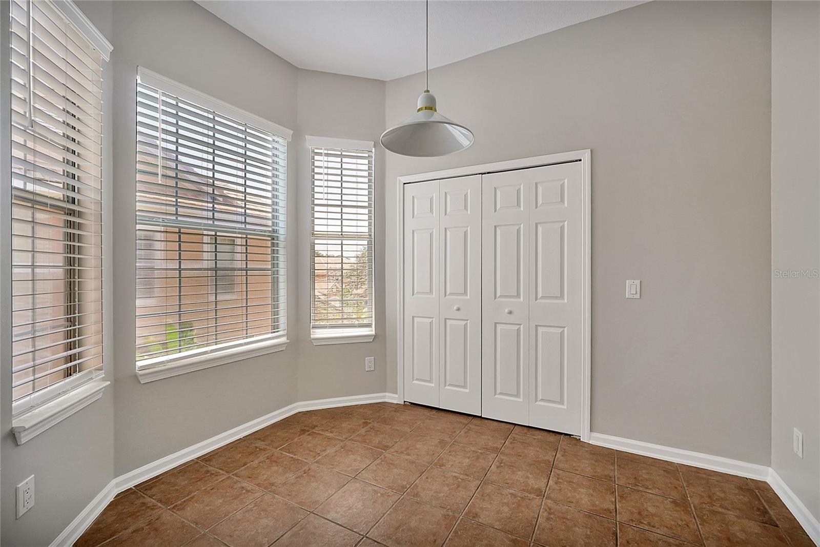 PHILLIPS BAY CONDO PH 02 OR 5723/2465 - Residential