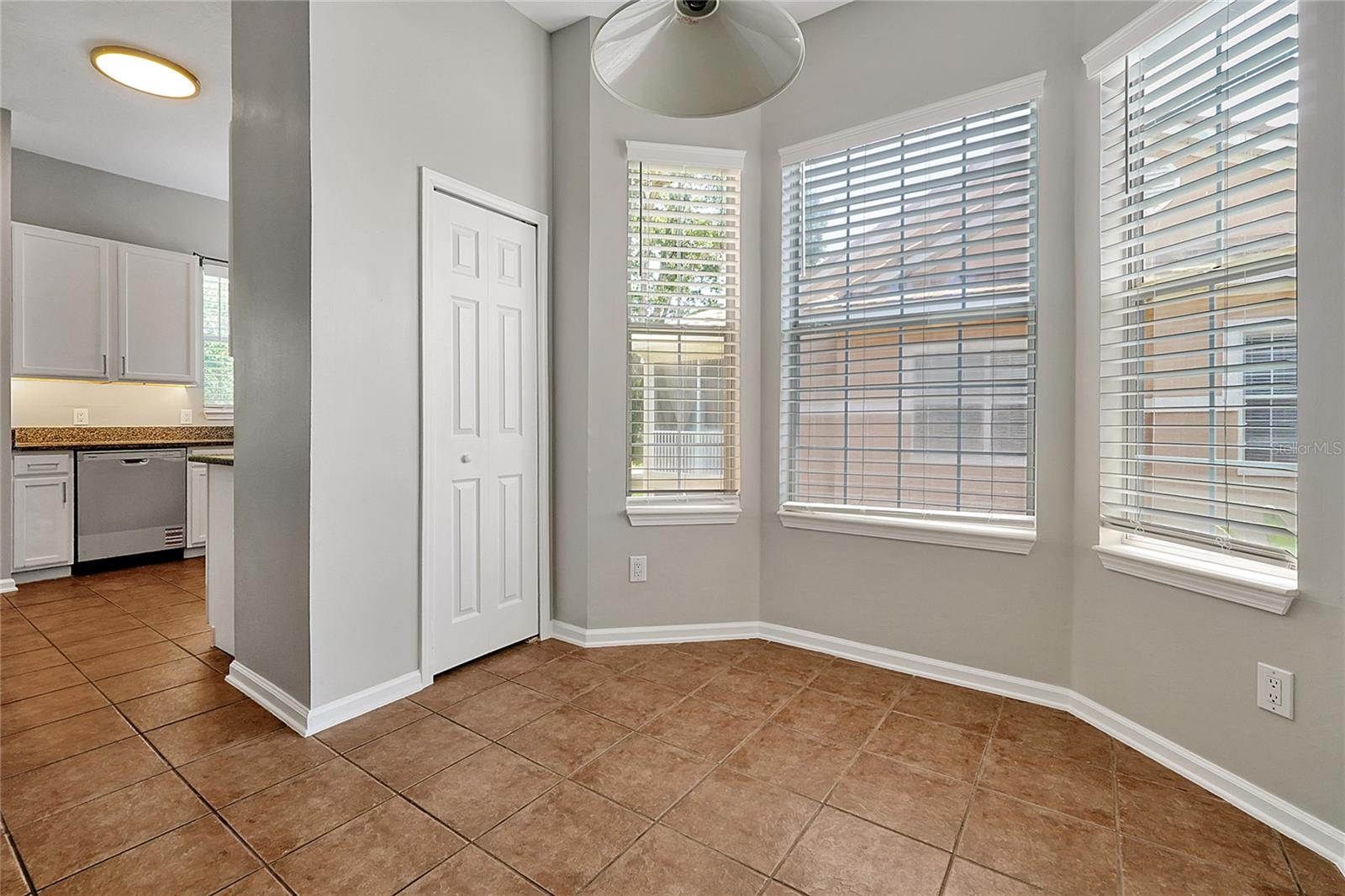 PHILLIPS BAY CONDO PH 02 OR 5723/2465 - Residential