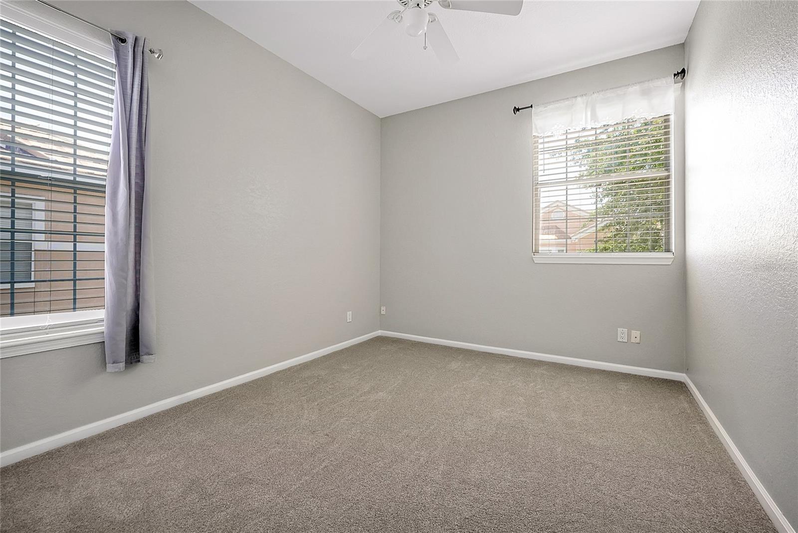 PHILLIPS BAY CONDO PH 02 OR 5723/2465 - Residential