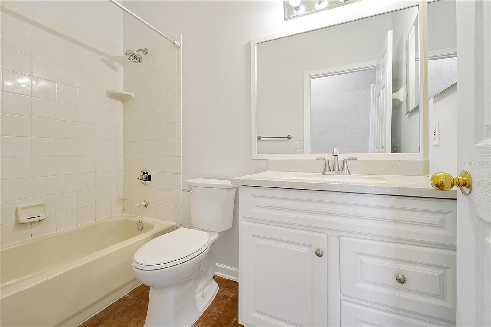 PHILLIPS BAY CONDO PH 02 OR 5723/2465 - Residential