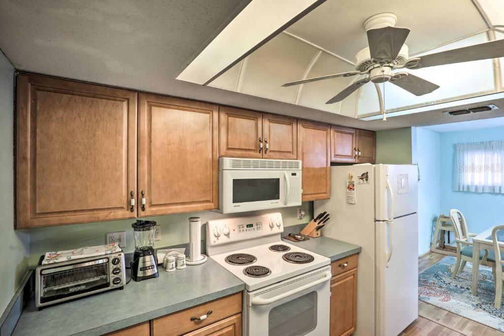 QUAIL HOLLOW - Residential