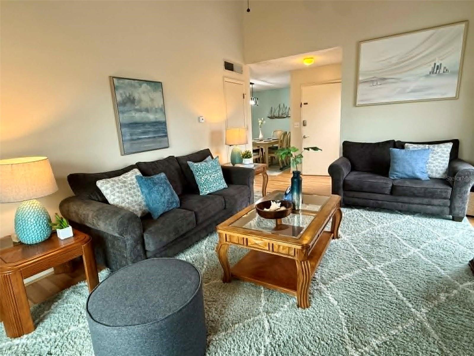 QUAIL HOLLOW - Residential