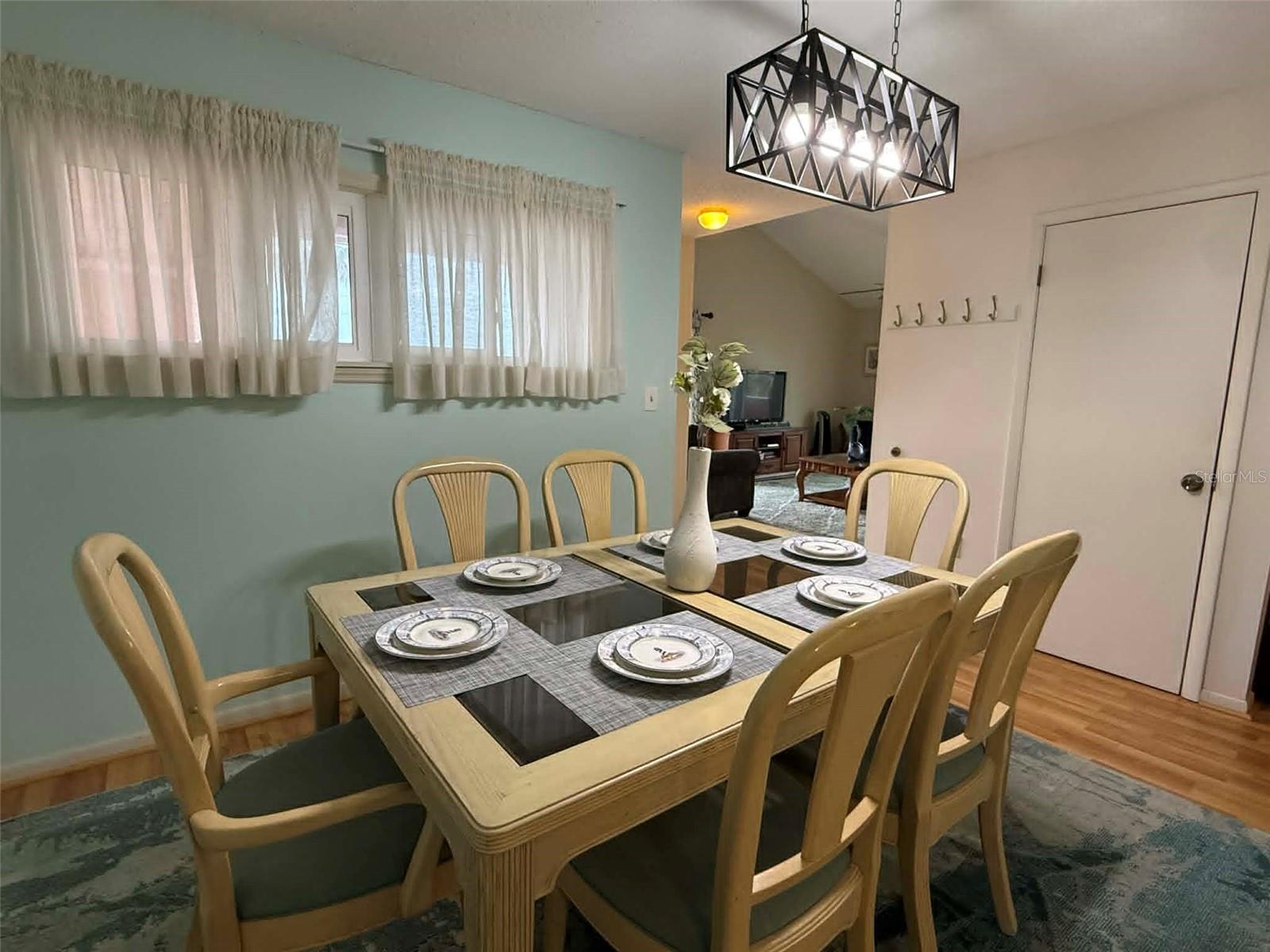 QUAIL HOLLOW - Residential