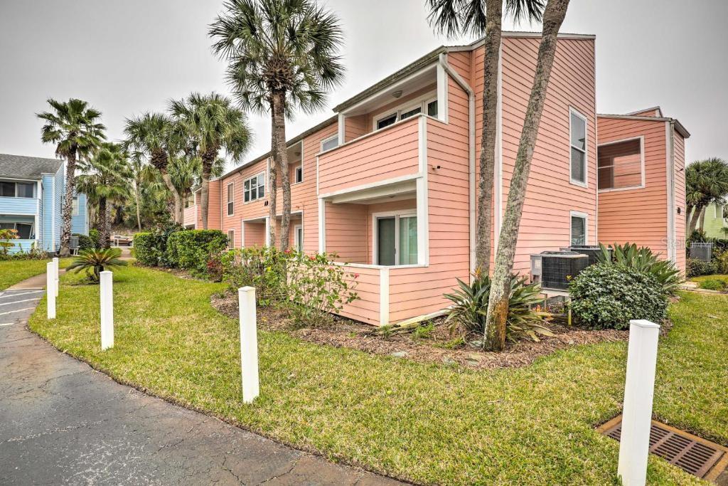 QUAIL HOLLOW - Residential
