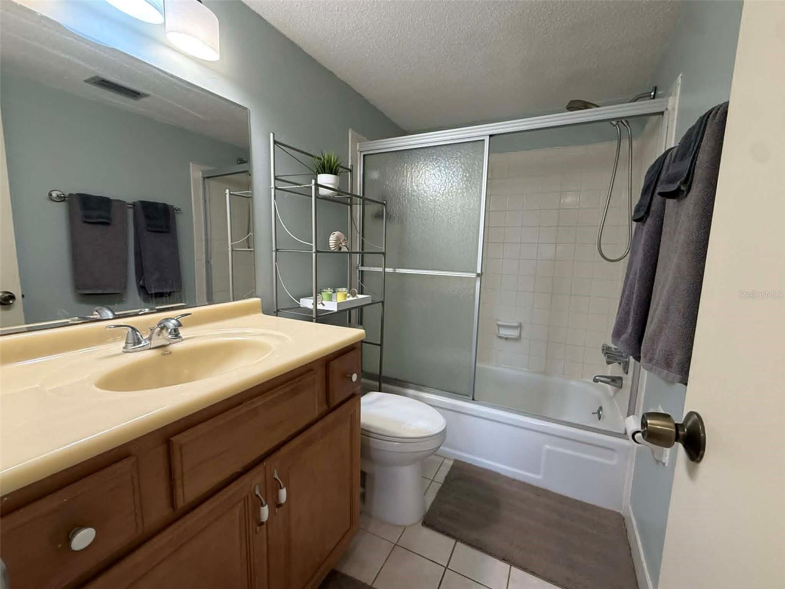 QUAIL HOLLOW - Residential
