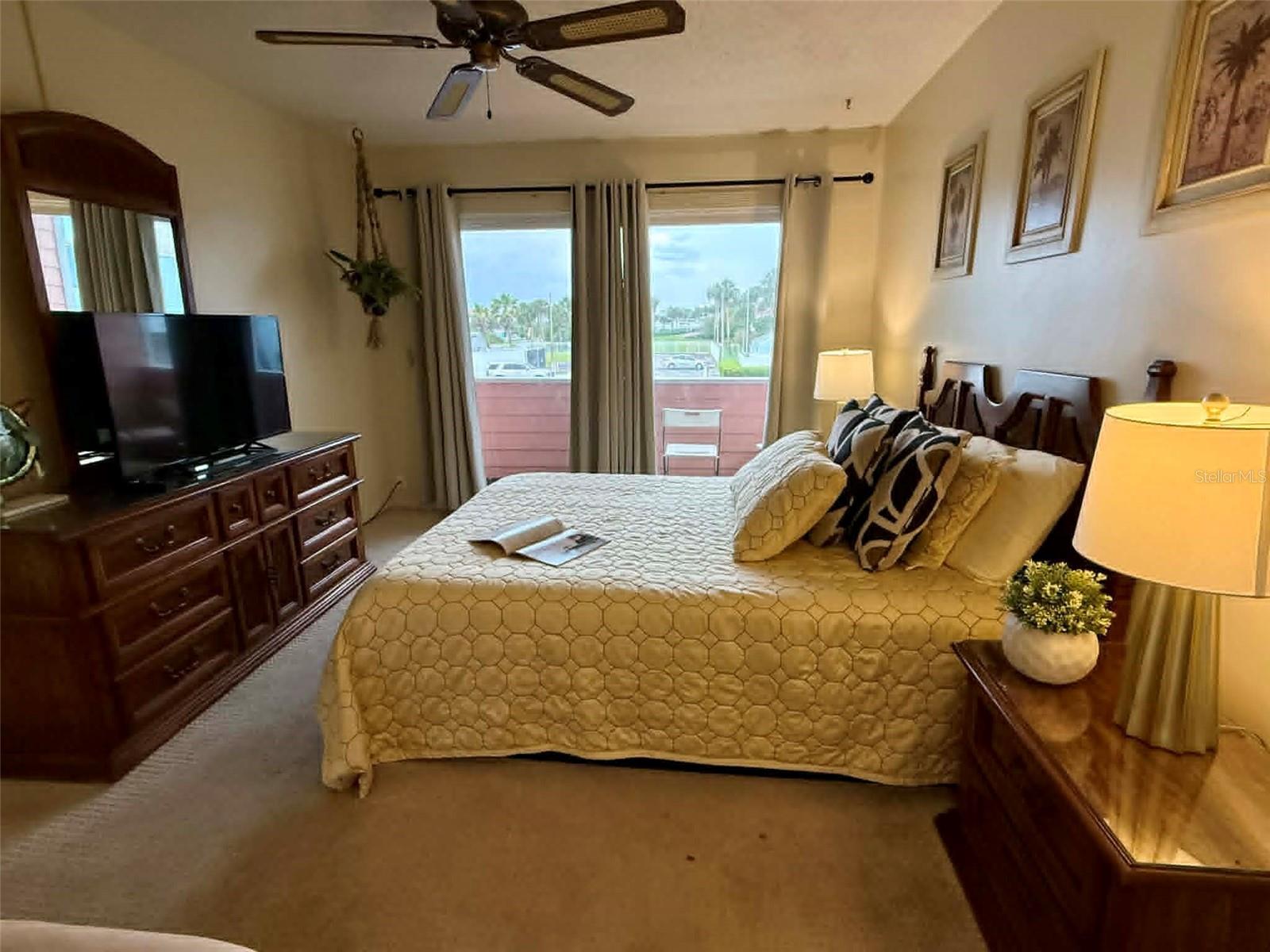 QUAIL HOLLOW - Residential