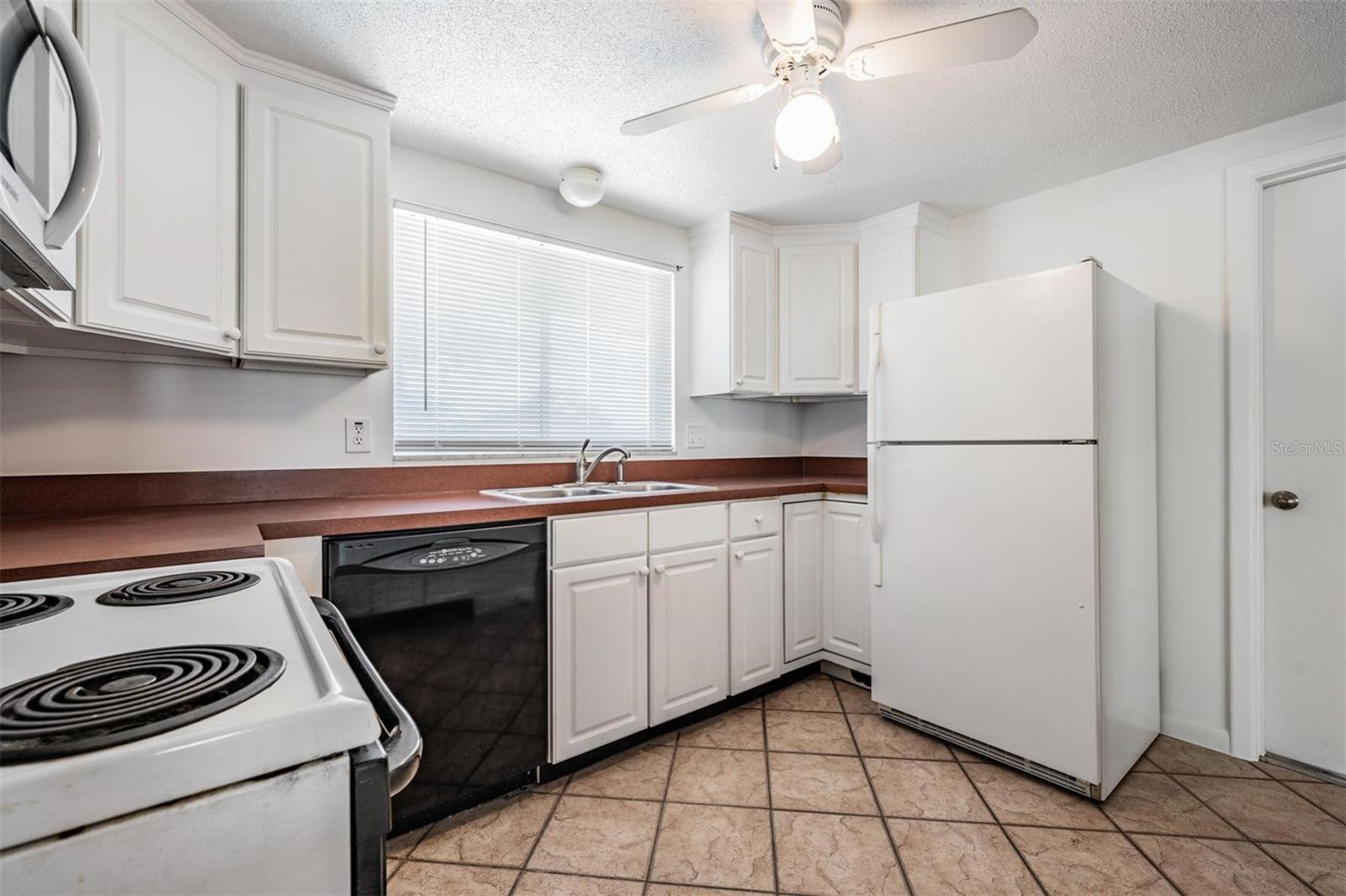 JASMINE LAKES - Residential