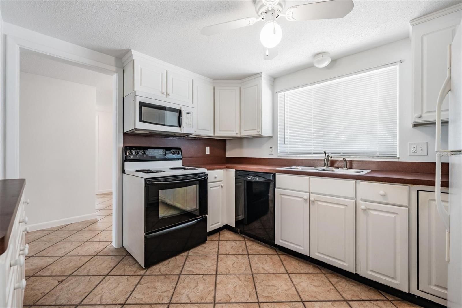 JASMINE LAKES - Residential