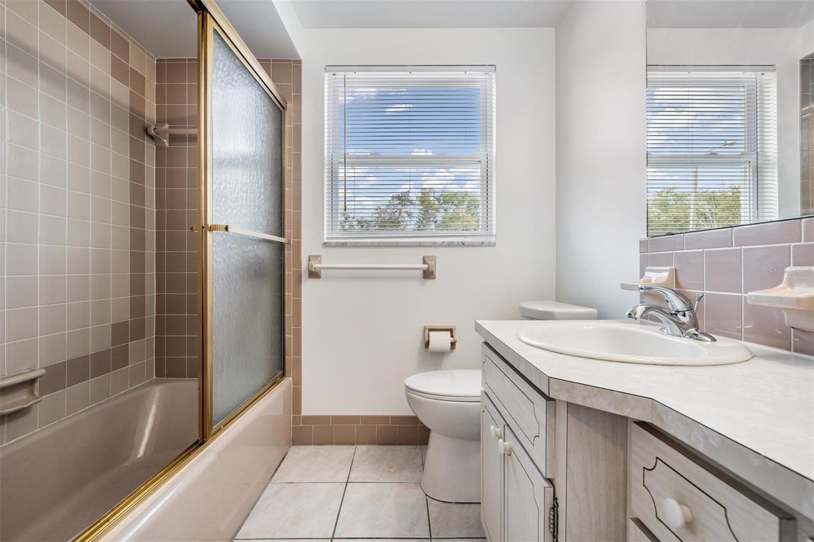 JASMINE LAKES - Residential