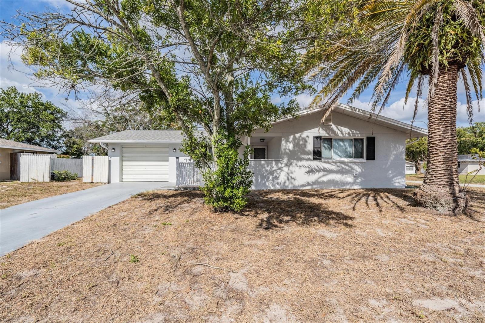 JASMINE LAKES - Residential