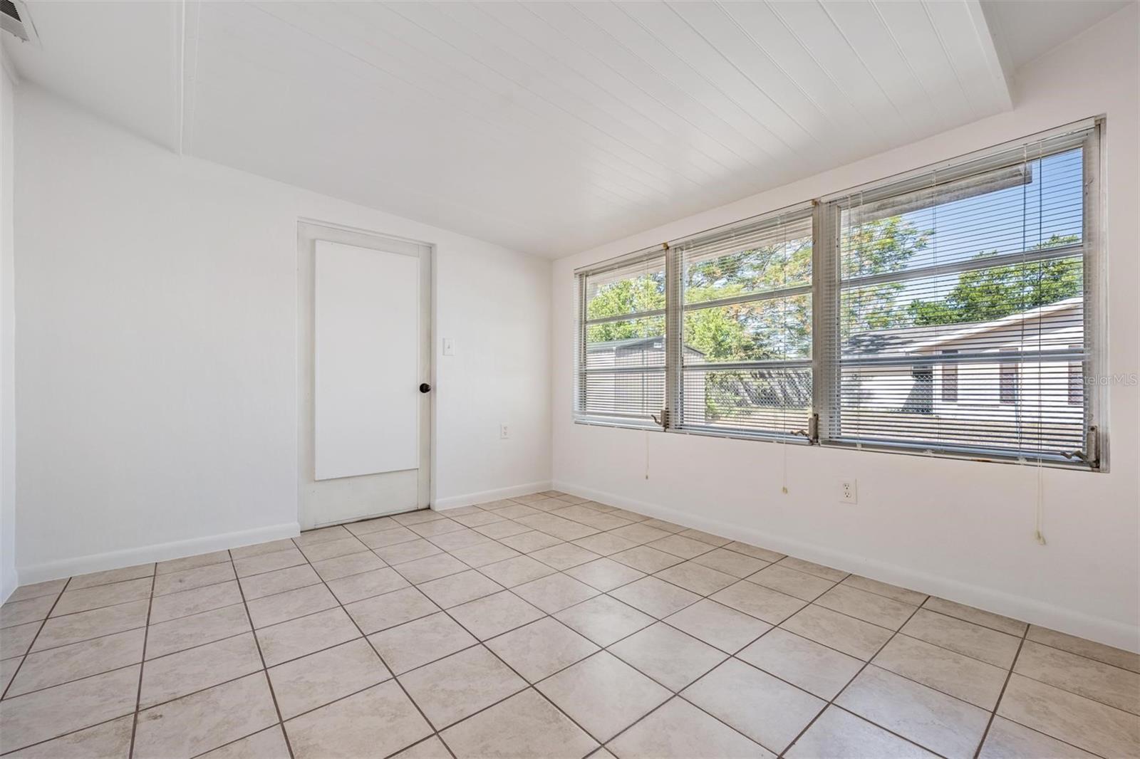 JASMINE LAKES - Residential