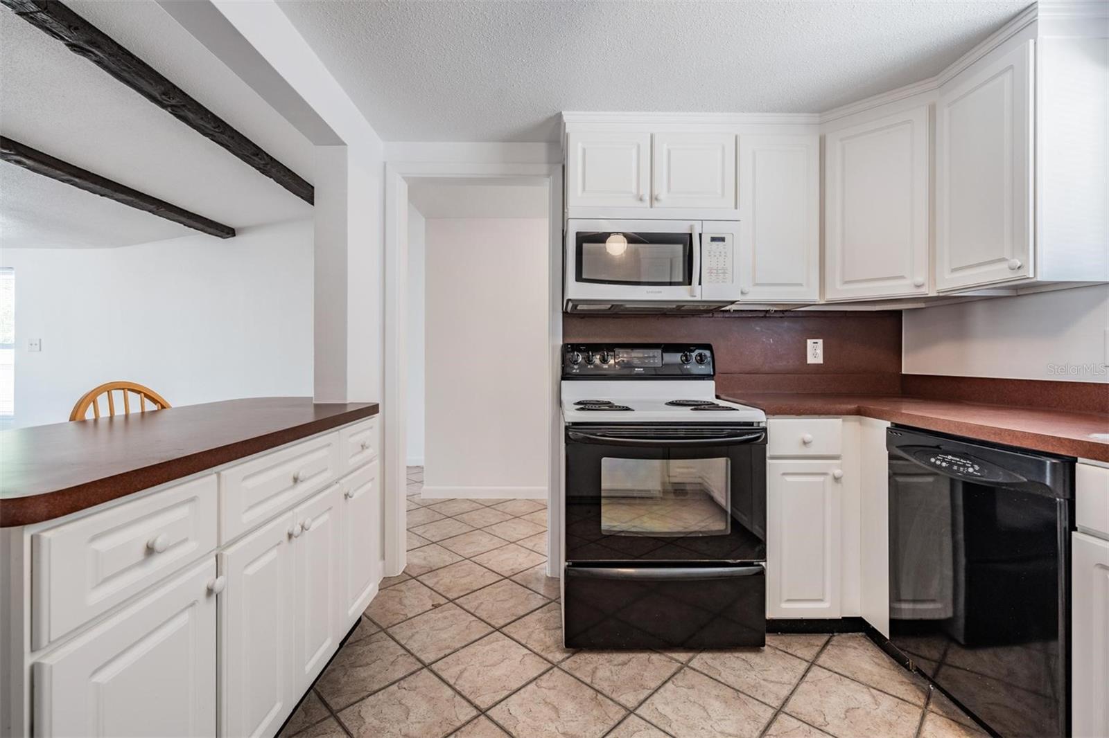 JASMINE LAKES - Residential