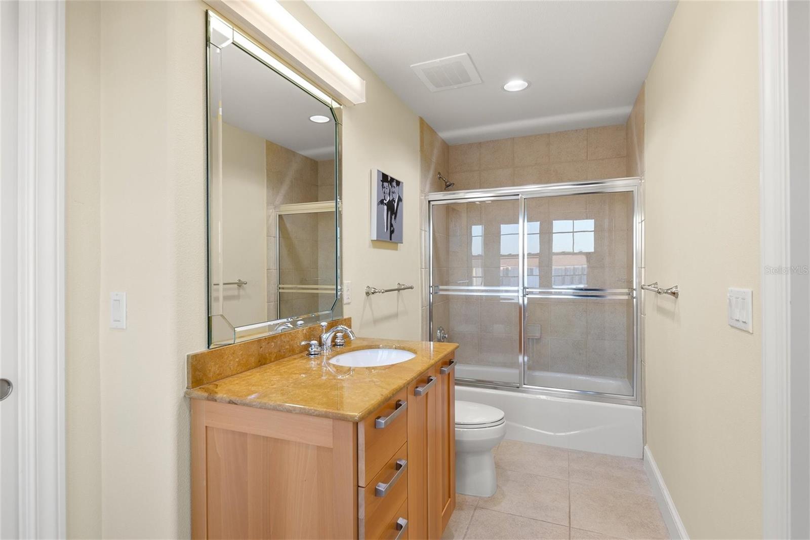 THE SEA BREEZE - Residential