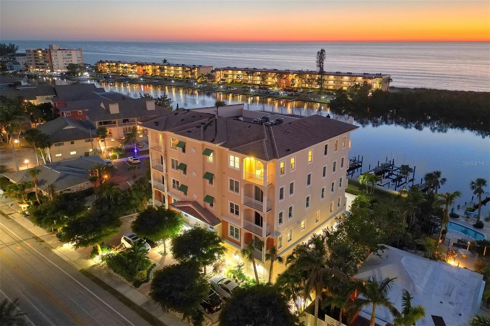 THE SEA BREEZE - Residential