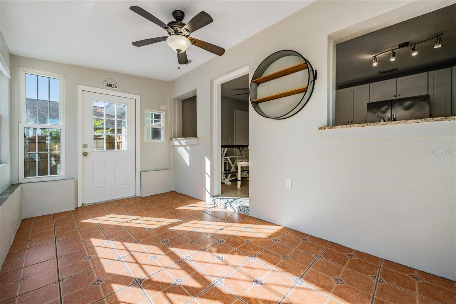 LA JOLLA SUB - Residential