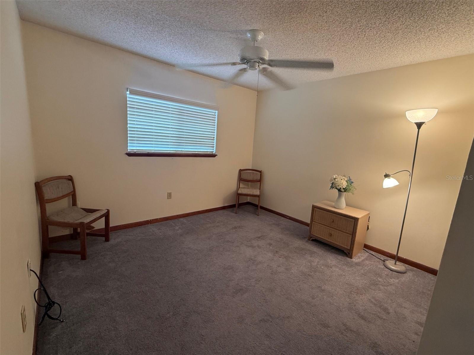 PALM CAY 02 & REP E&F/PALM CA - Residential Lease