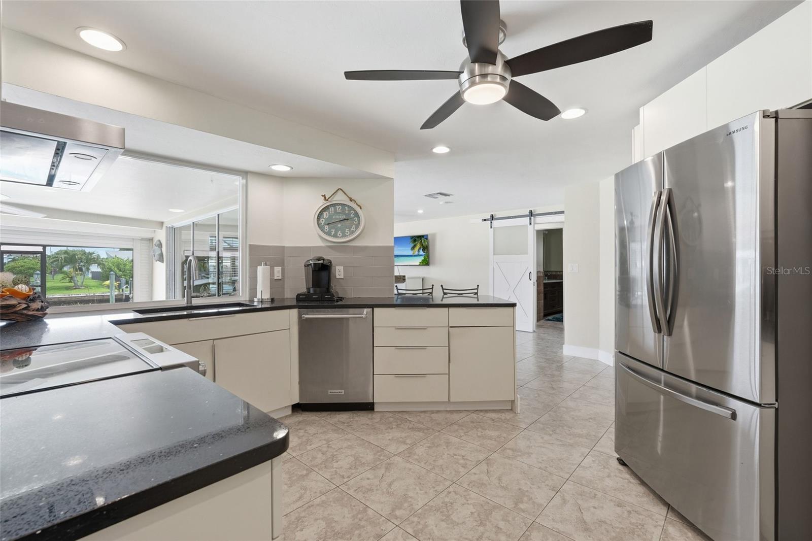 418 AVALON DRIVE