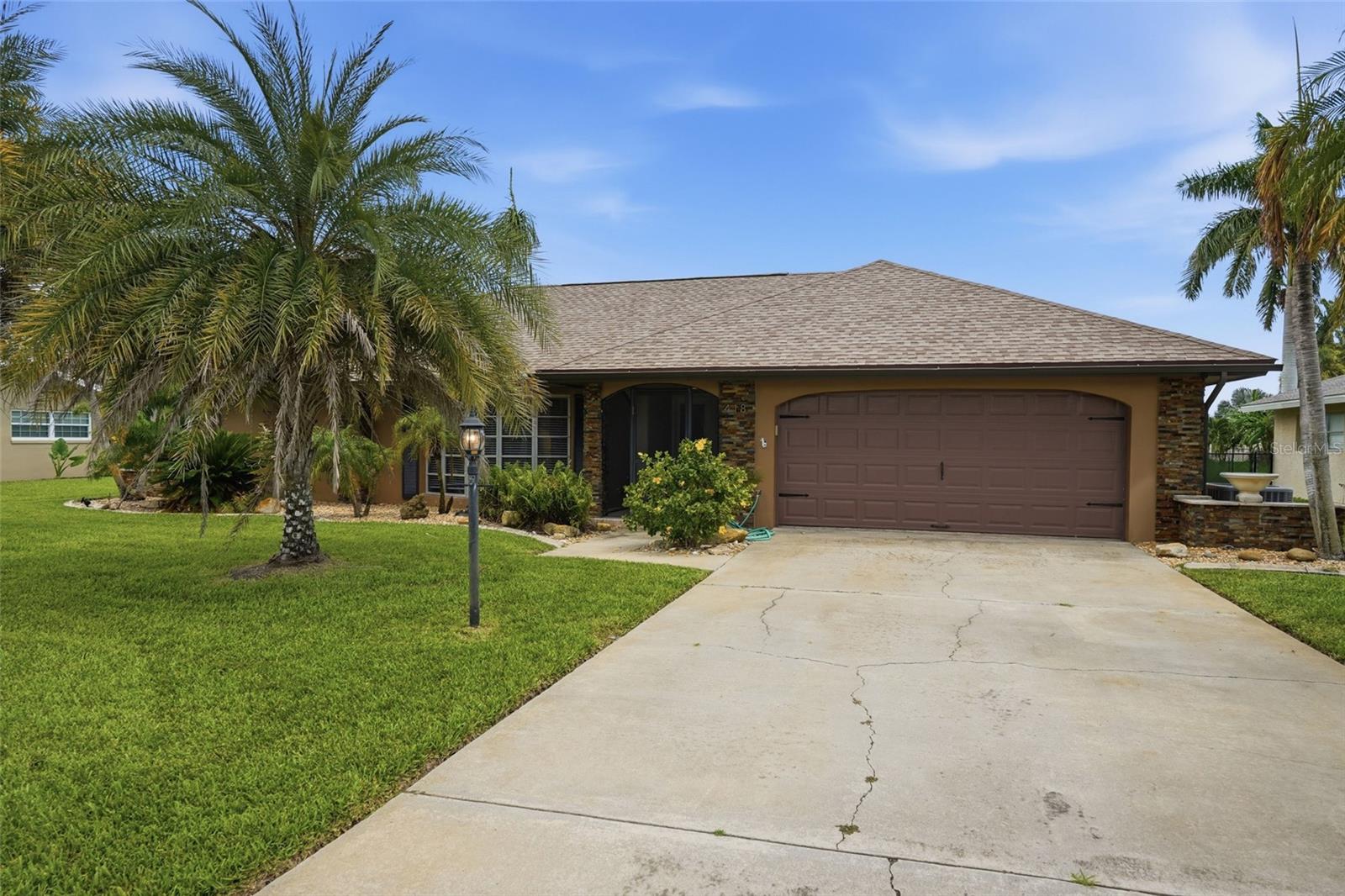 Search Properties for Sale 1 418 AVALON DRIVE