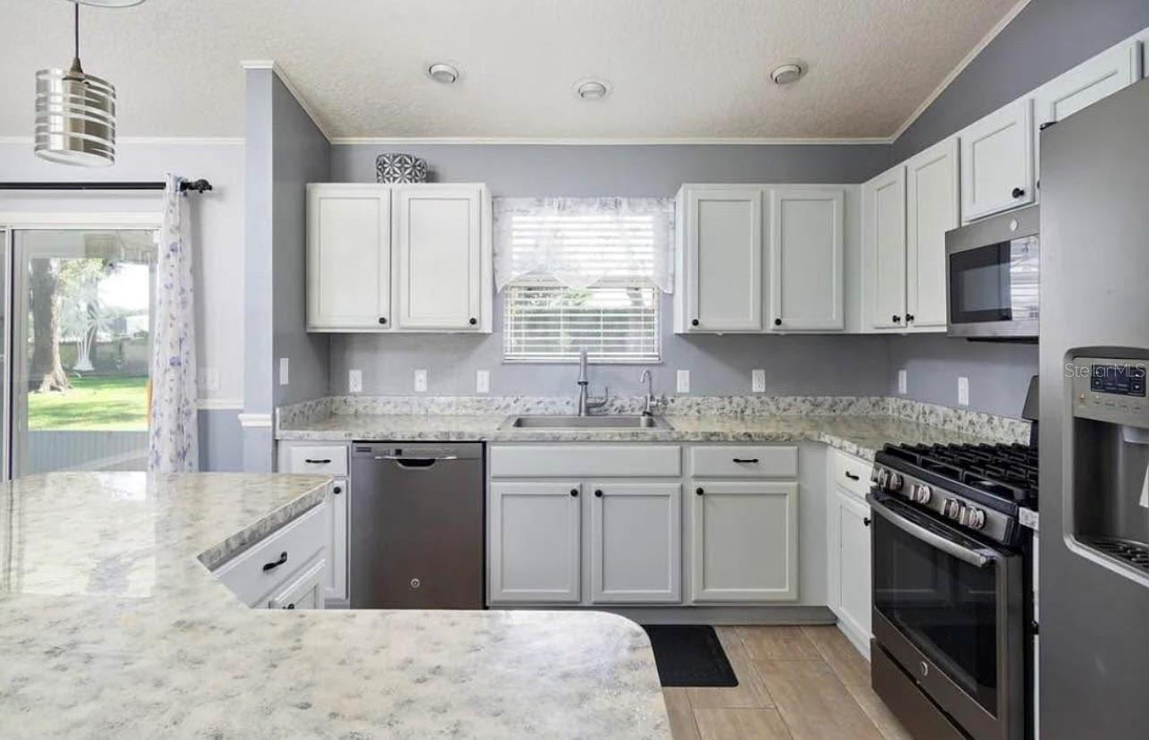 SPRING ARBOR VILLAGE - Residential Lease
