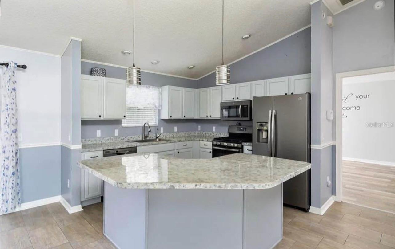 SPRING ARBOR VILLAGE - Residential Lease