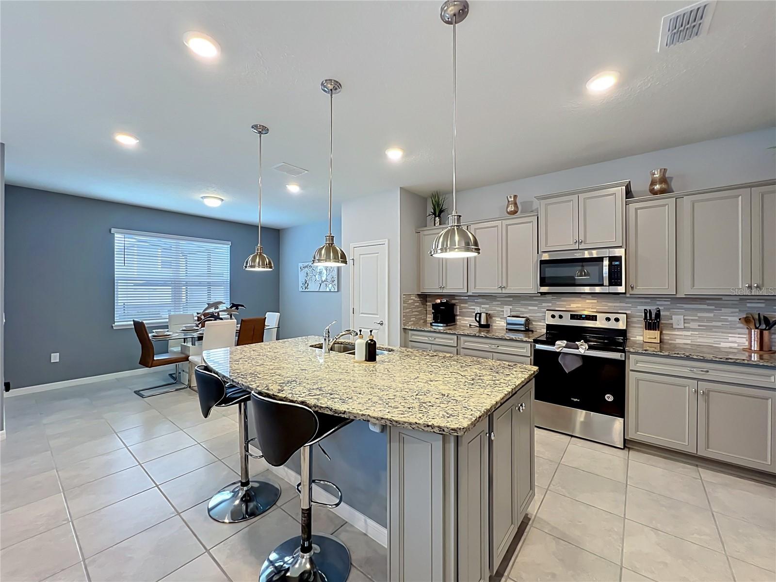 WINDSOR ISLAND RESIDENCE - Residential