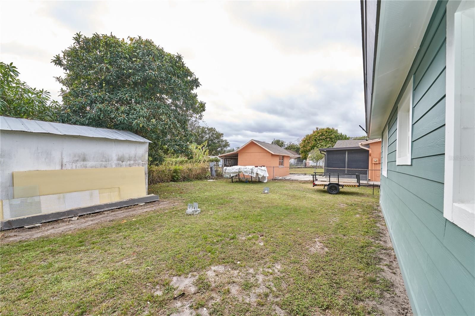 IVANHOE ESTATES - Residential