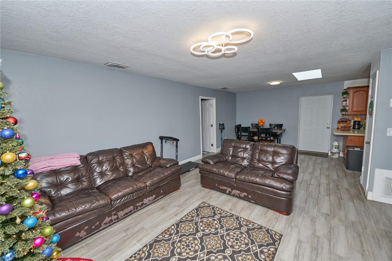 7520 LOIS MARIE COURT