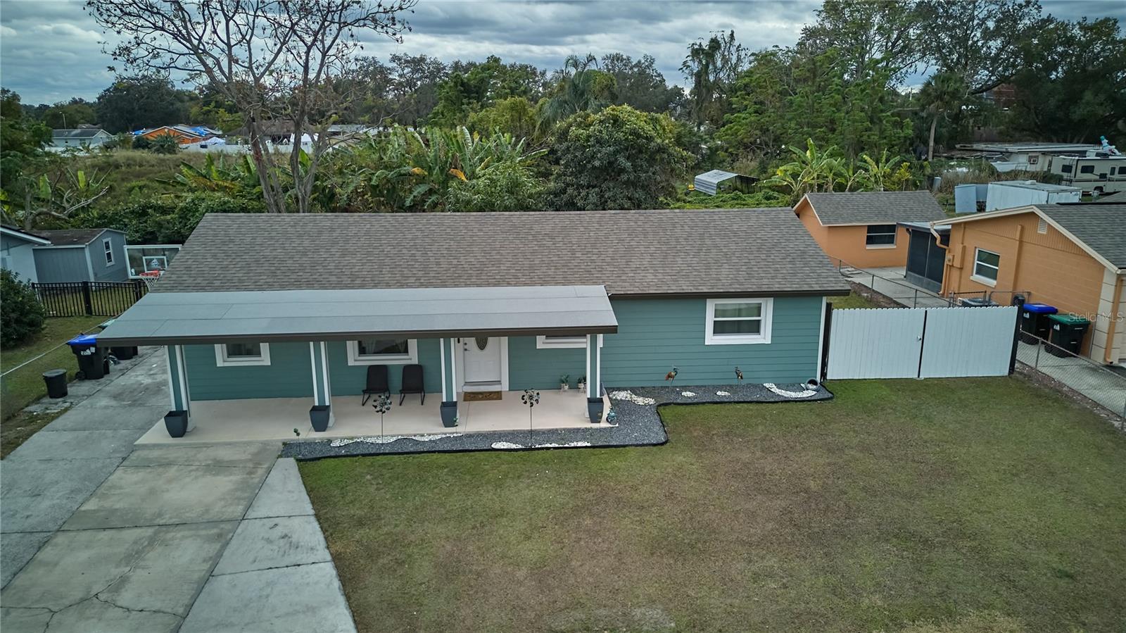 IVANHOE ESTATES - Residential