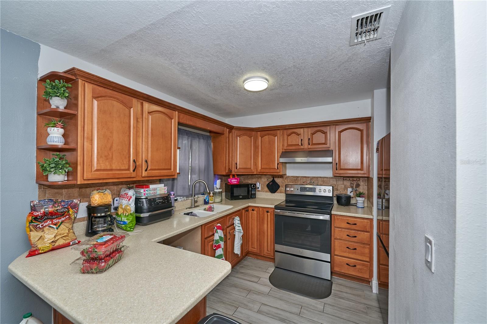 IVANHOE ESTATES - Residential