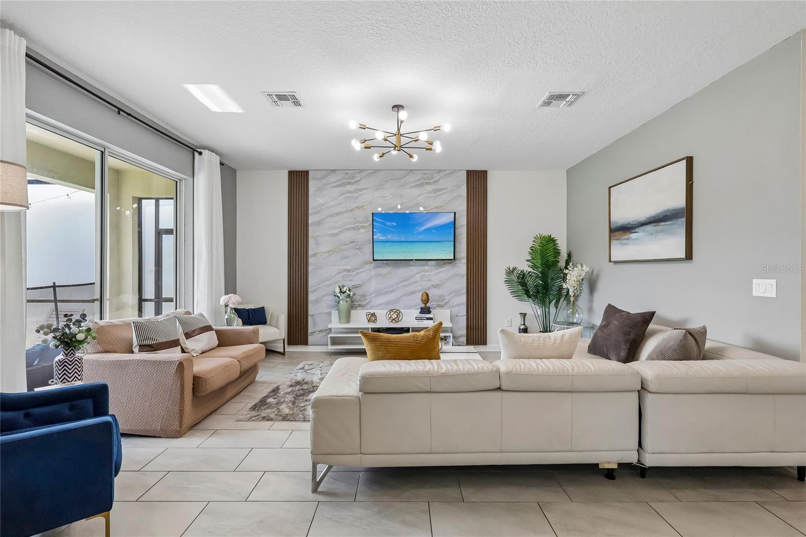 STOREY LAKE COVE - Residential