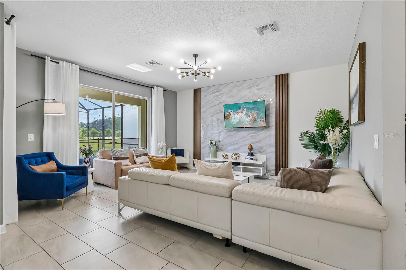 STOREY LAKE COVE - Residential