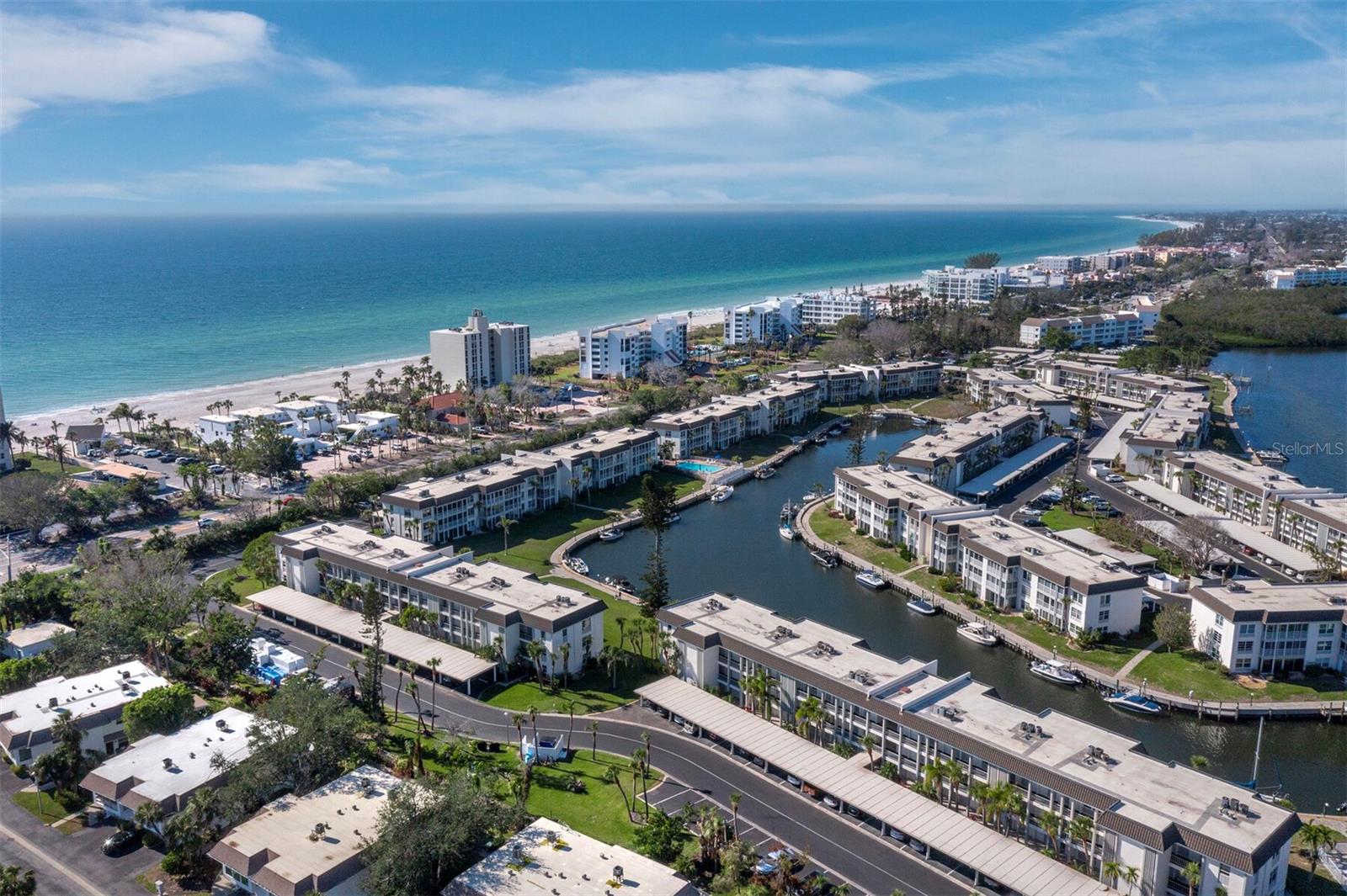 LONGBOAT HARBOUR - Residential
