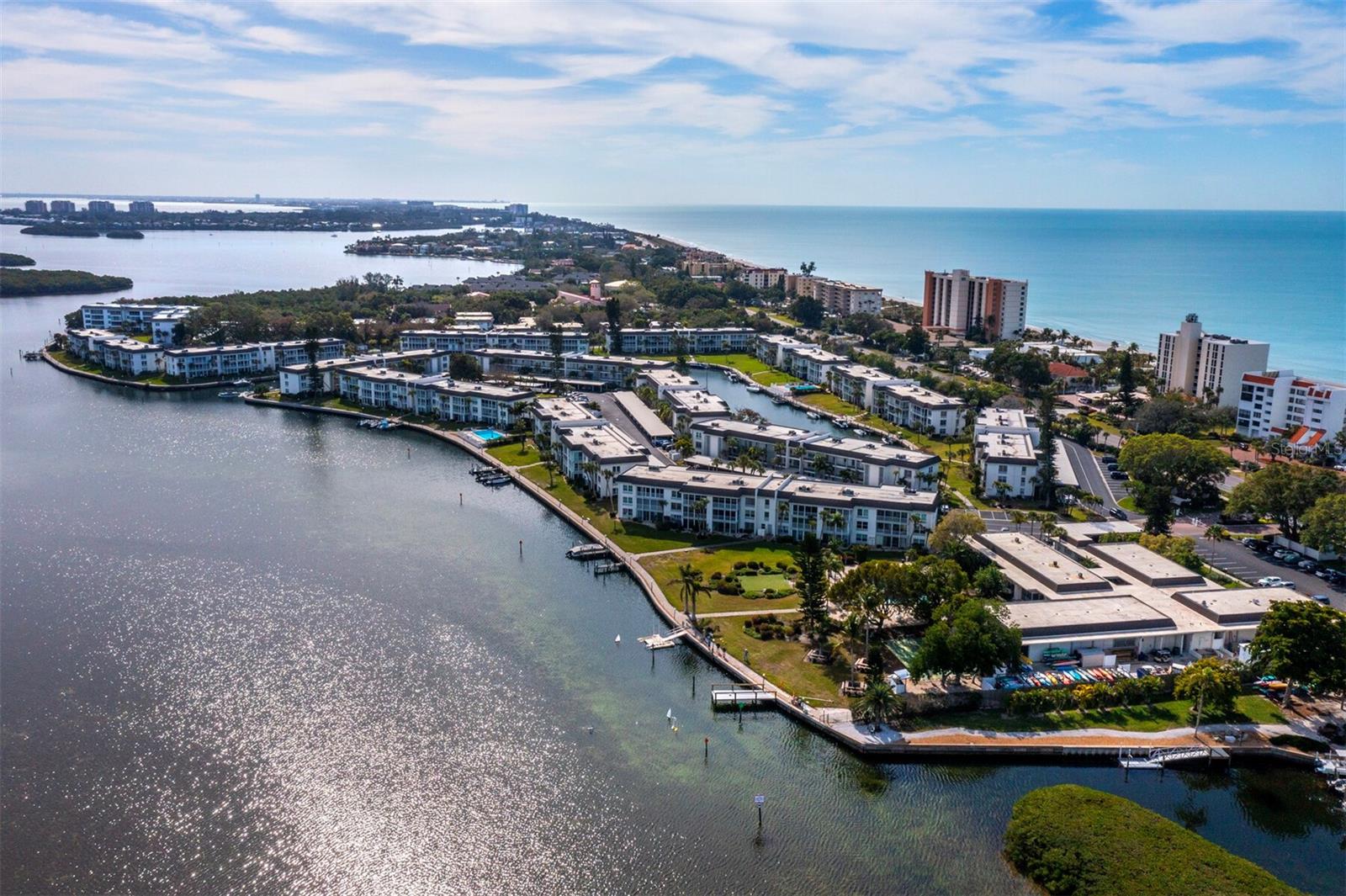 LONGBOAT HARBOUR - Residential