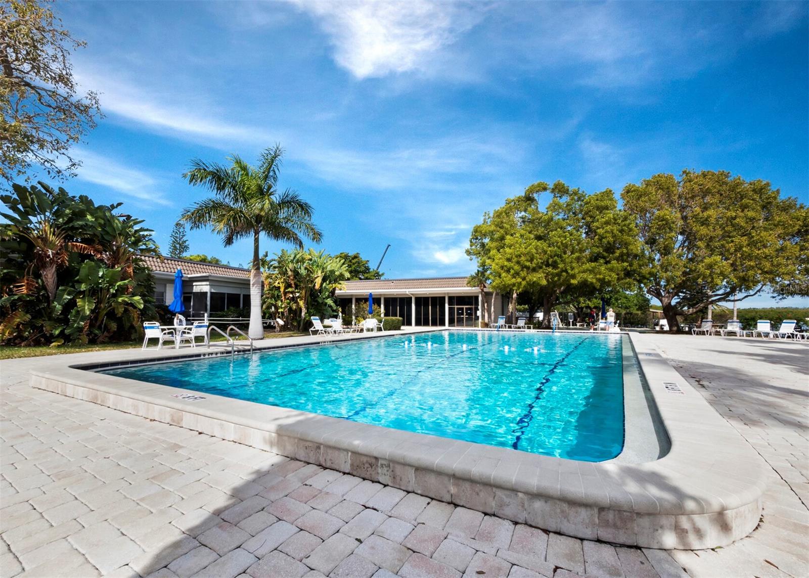 LONGBOAT HARBOUR - Residential