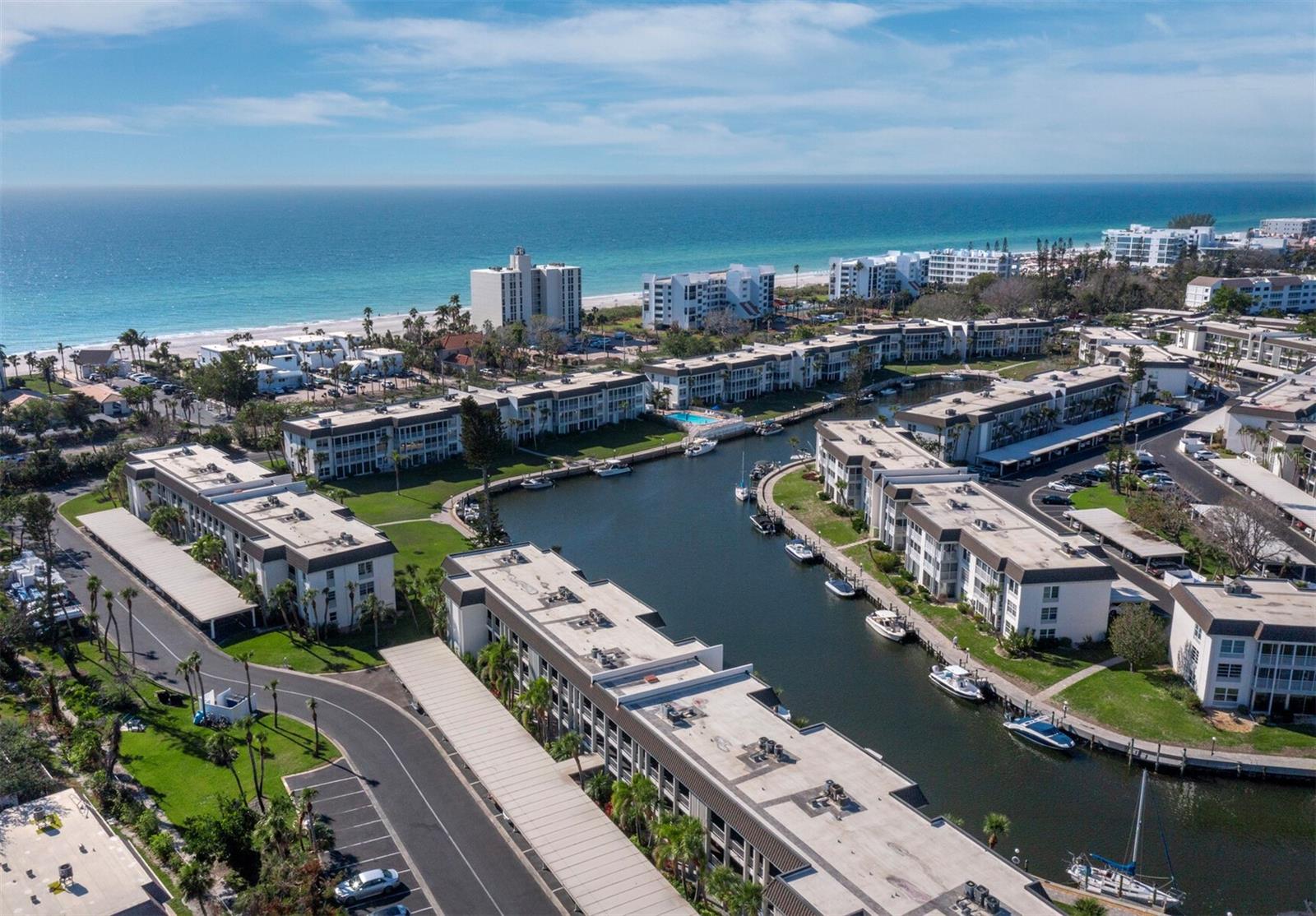 LONGBOAT HARBOUR - Residential