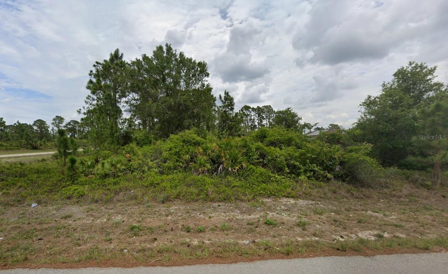LEHIGH ACRES - Land