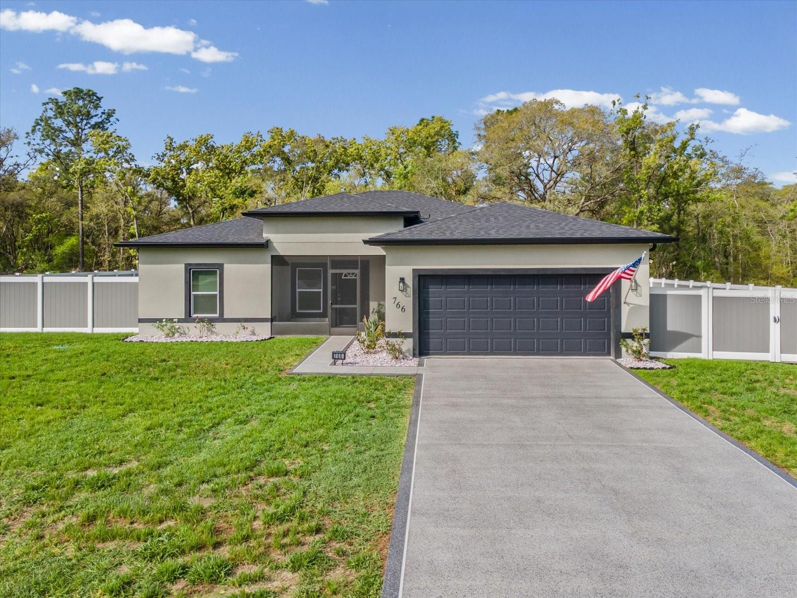 MARION OAKS - Residential