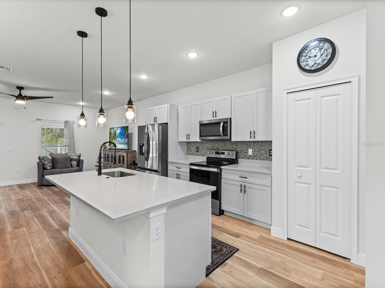 MARION OAKS - Residential