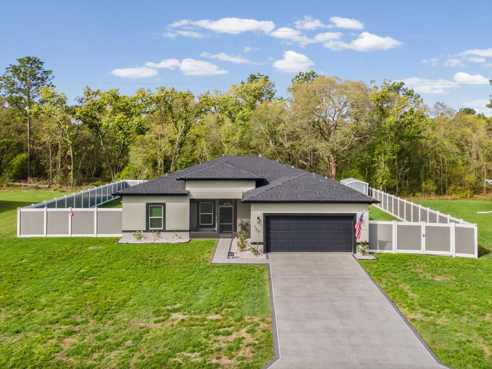 MARION OAKS - Residential