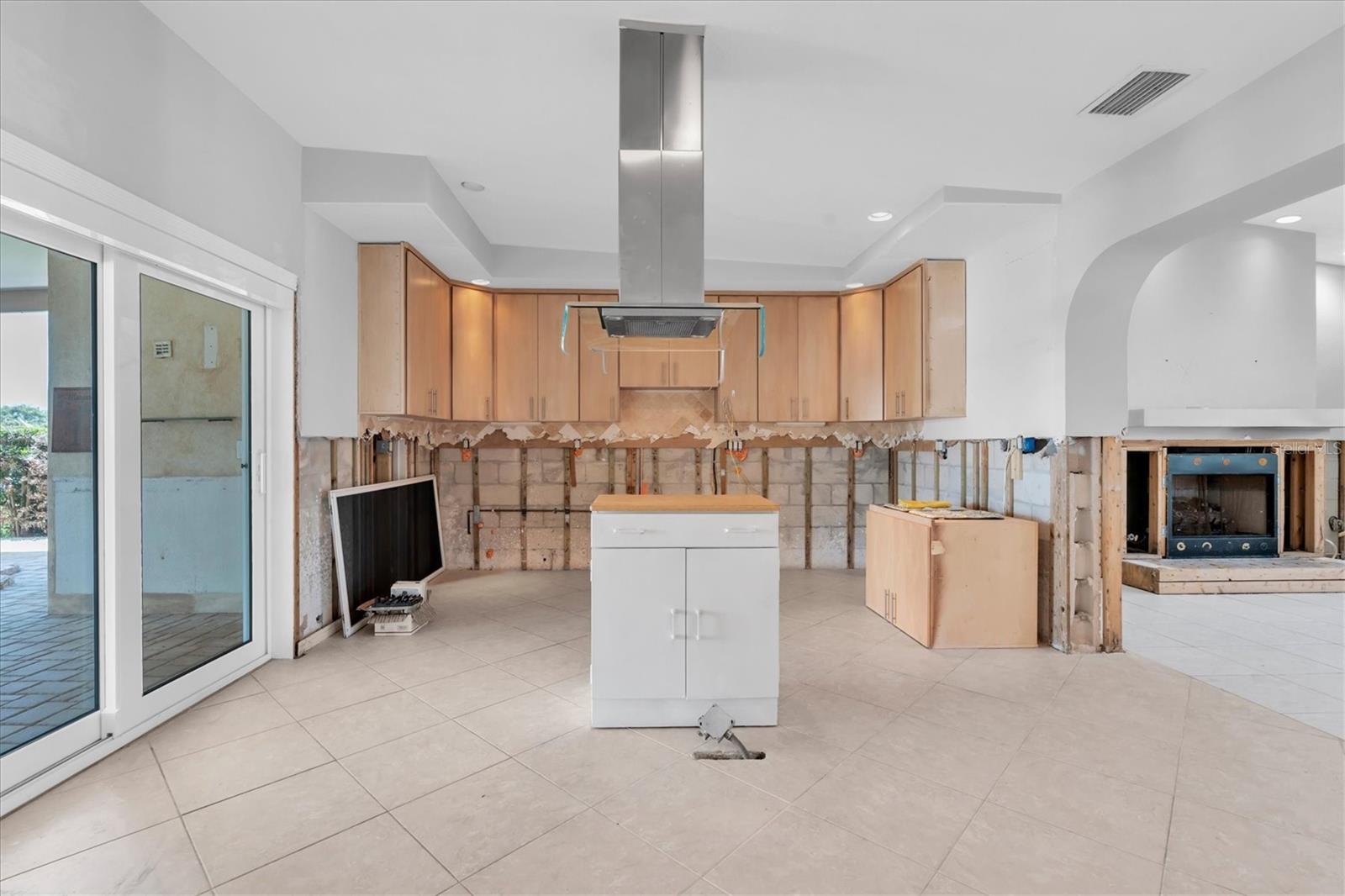 CAPRI ISLE SUB - Residential