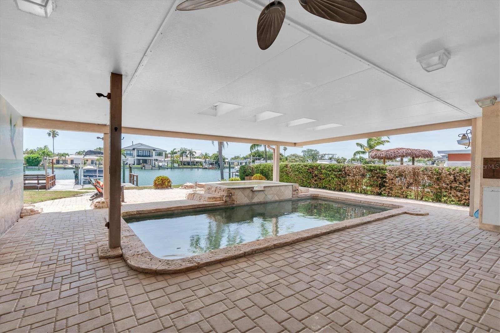 CAPRI ISLE SUB - Residential