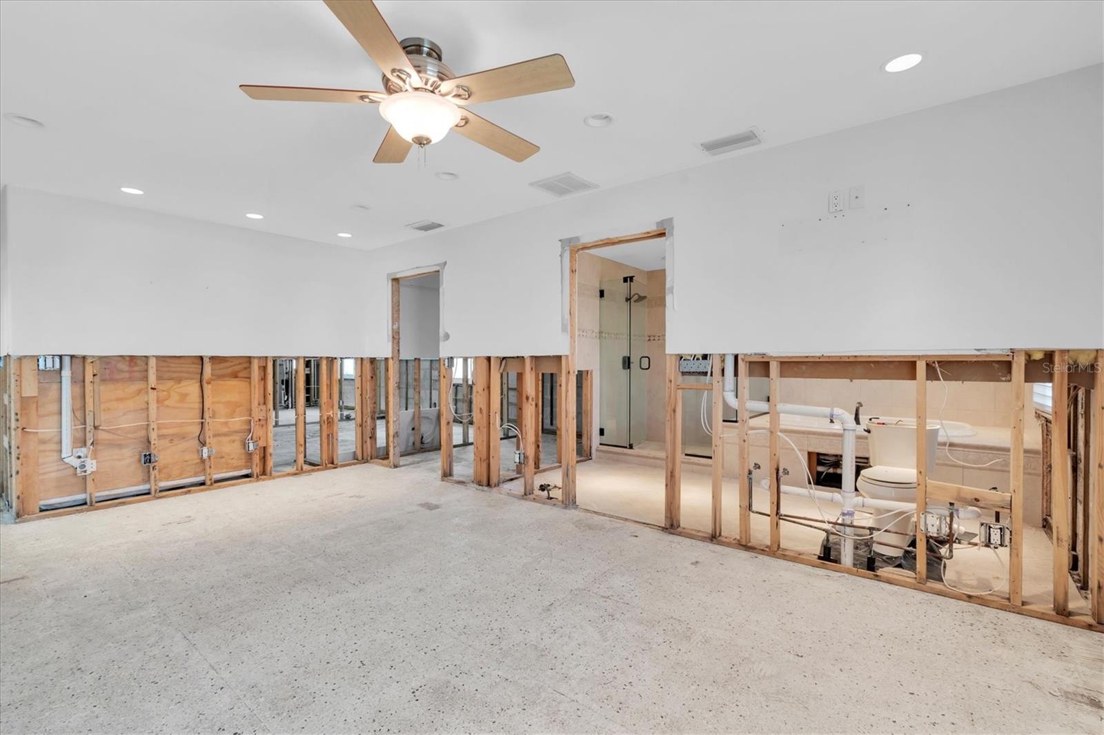 CAPRI ISLE SUB - Residential
