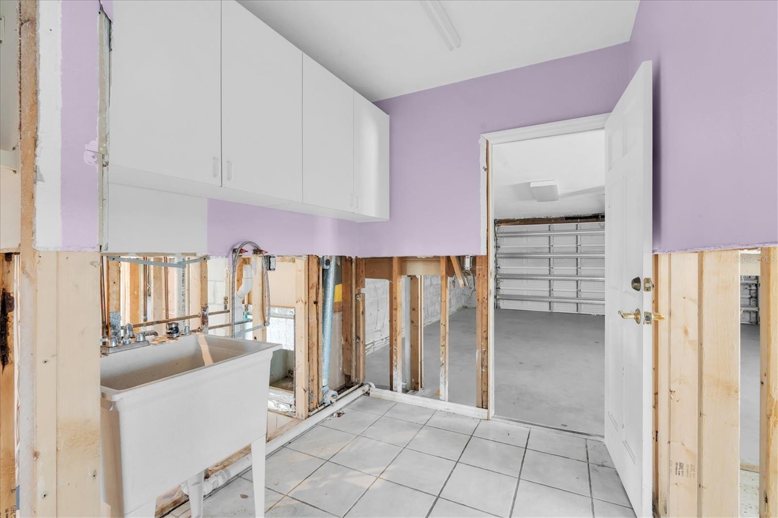 CAPRI ISLE SUB - Residential